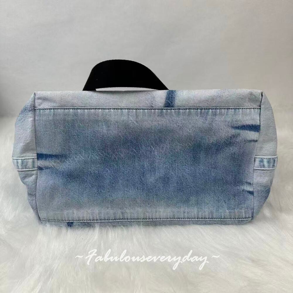 Coach Men's Small Tour Tote Bag In Loved Denim With Charms Sv/Light Indigo CDY49 - Picture 8 of 10